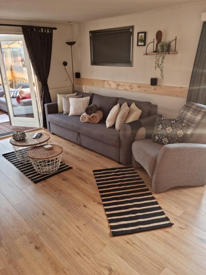 Chalet Harmony Prive Wellness Putten Exterior photo